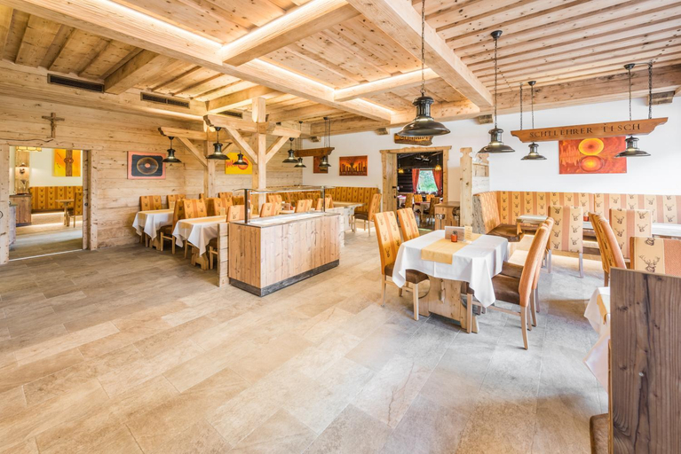 Food & Drinks 3, Hotel Kunstleralm, Zell am See