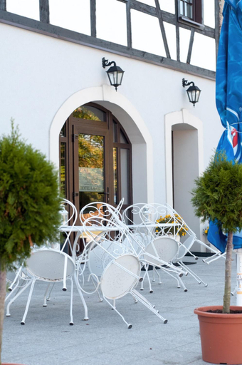 Others, Palac Lagow - Hotel, Zgorzelec