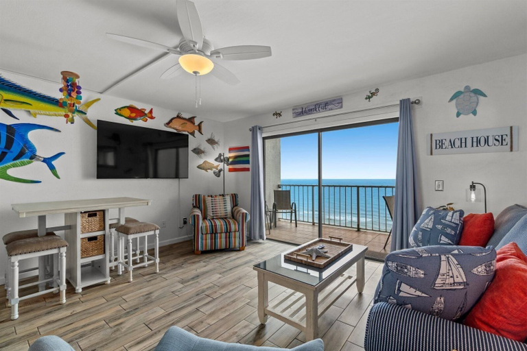 Exterior 2, The Summit 1213, Bay