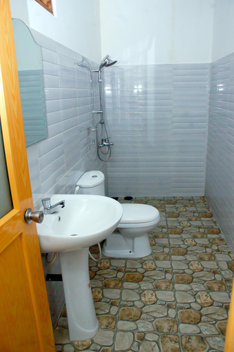 Bathroom 2, Welcome Homestay, Ella