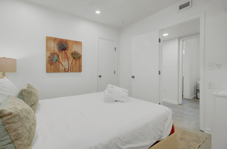 Bedroom 3, Red Maple by Avantstay Walk to Folly Beach, Charleston