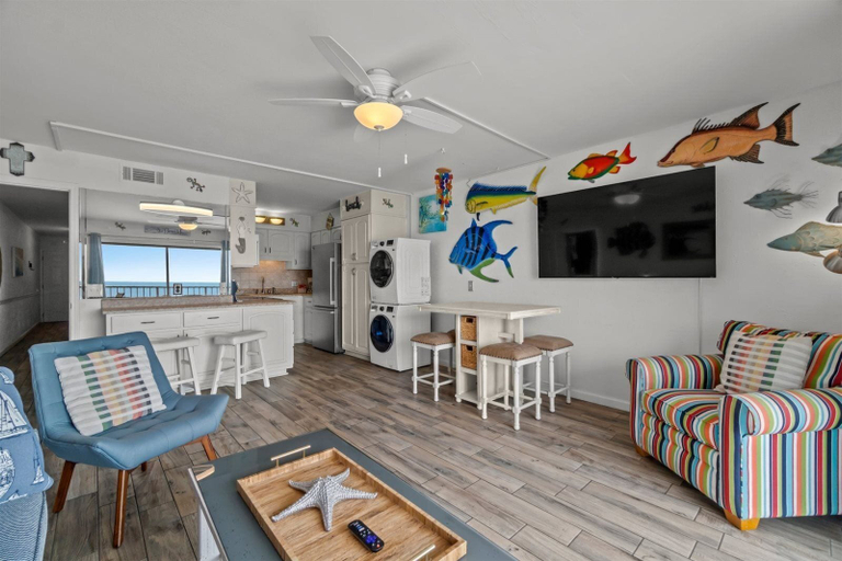 Exterior 5, The Summit 1213, Bay