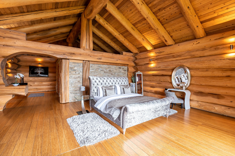 Bedroom 3, The Vu Log Cabins, West Lothian