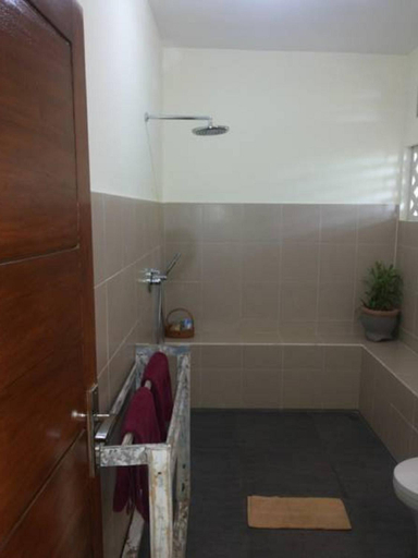 Bathroom 4, Fishermen's Guesthouse, Karangasem