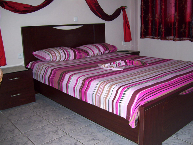 Others 5, Verginia Studios, Central Macedonia