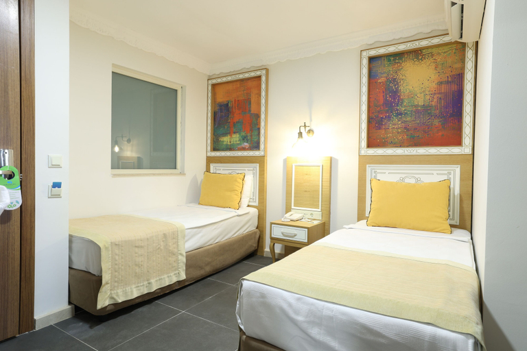 Bedroom 5, Crystal World of Colours Comfort Collection - All inclusive, Serik