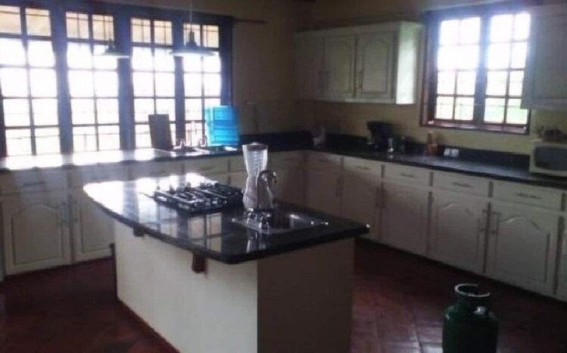 Private kitchen, Romantic 1 Bedroom Splendora