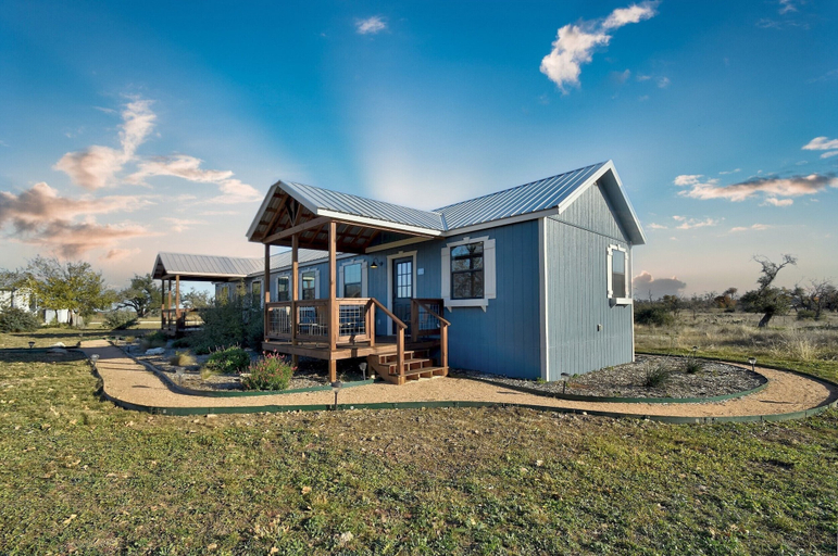 Exterior & Views 2, The Meadow-hill Country Sunset Views!, Gillespie
