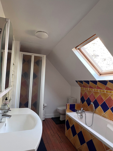 Bathroom 5, Maison POL Amboise, Indre-et-Loire