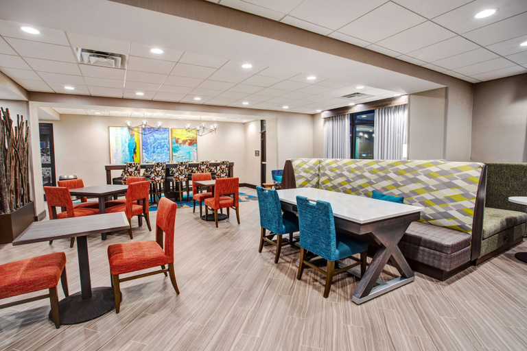 Food & Drinks 5, Hampton Inn Union City, Obion