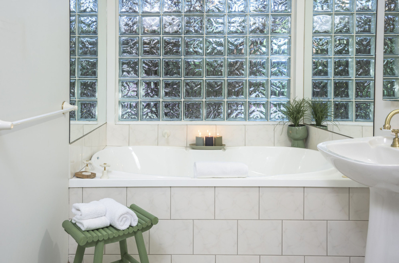 Bathroom 2, Botanica Retreat - Village Spa & Stay, Yarra Ranges - Dandenongs
