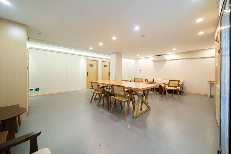 Others 5, Dunbar Inn Zhenbein Road, Shanghai
