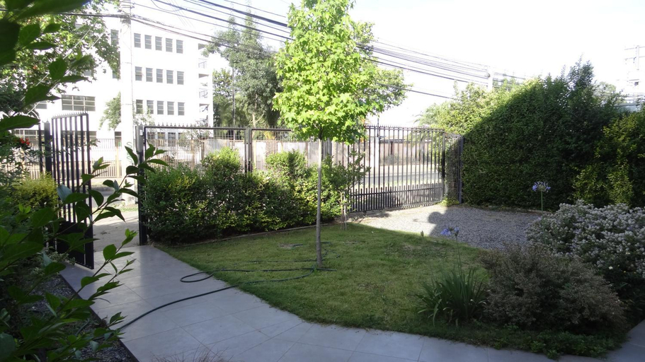 Others 4, Tralka B&B, Talca