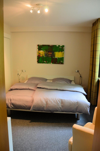 Bedroom 3, Hotel Schlafschon, Göttingen