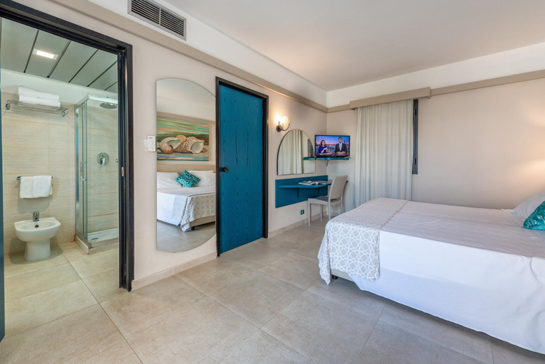 Bathroom 5, Acacia Marina, Ragusa