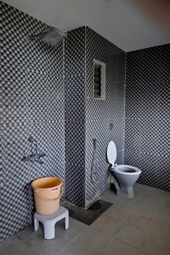 Bathroom, The Royal Heaven by Joy Suites, Satara