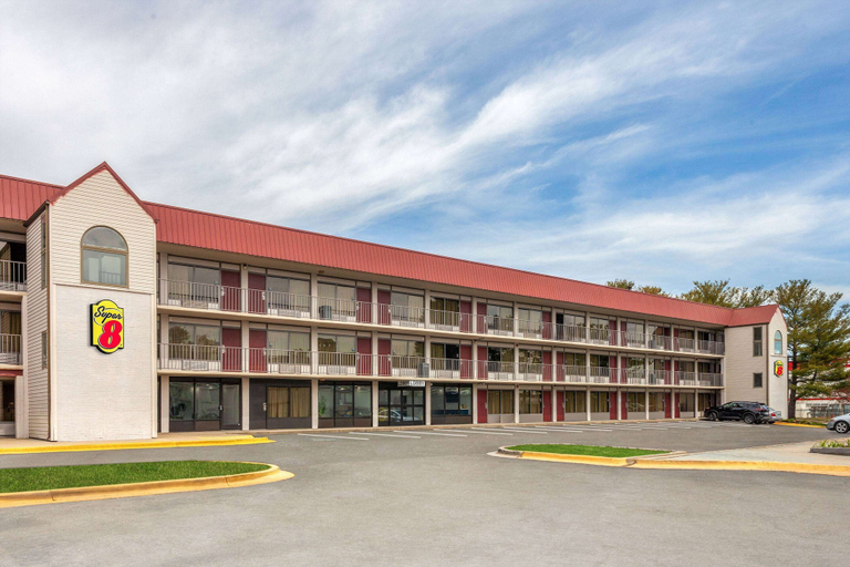 Exterior & Views 3, Super 8 By Wyndham Baltimore Northwest, Baltimore