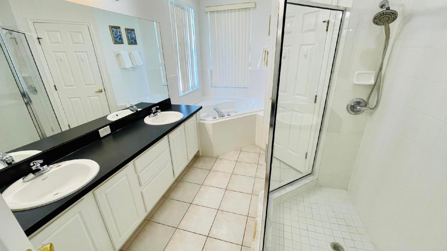 Others 5, Minutes from the fun Pet Friendly, Polk