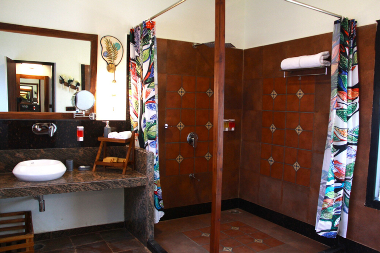 Bathroom 27
