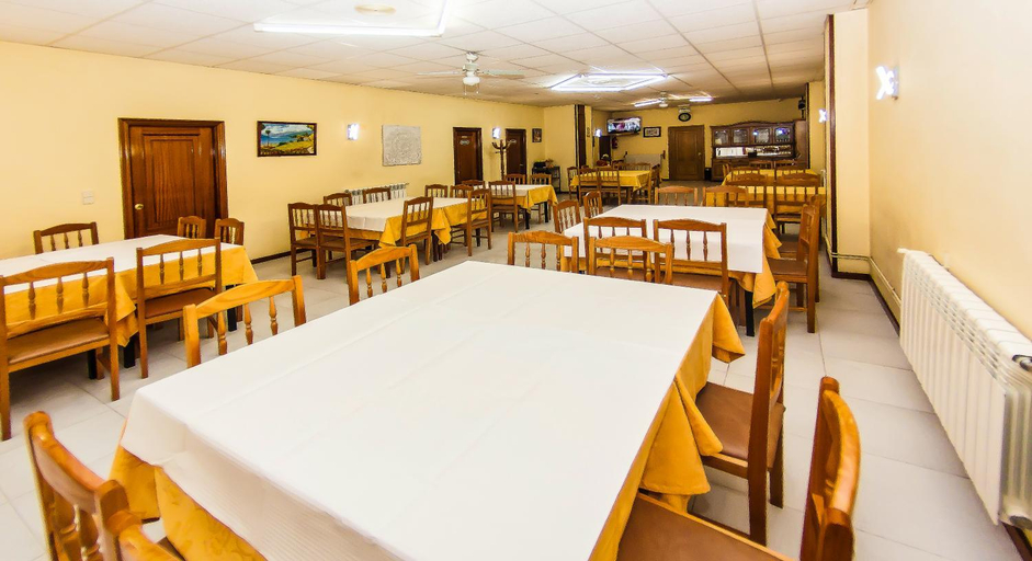 Food & Drinks, Hotel Restaurante Xaneiro, A Coruña