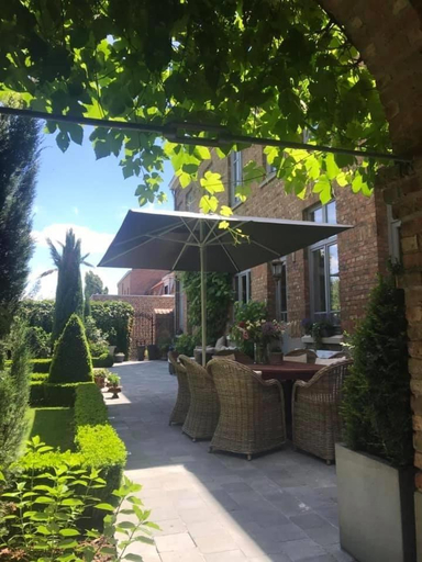 Others 5, B&B Le Cloitre St Joseph, Hainaut