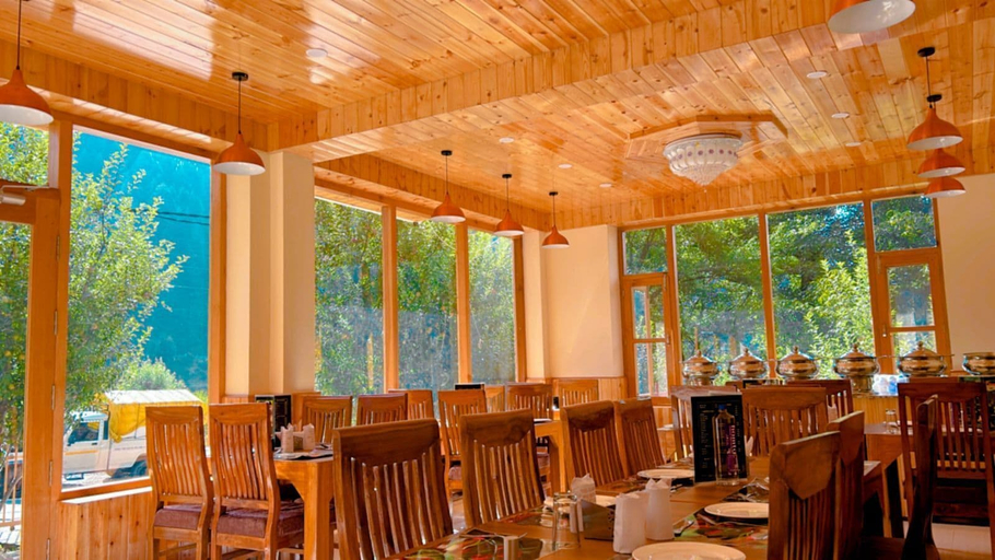 Food & Drinks 3, BSR Resort by Apple Orchards, Kullu