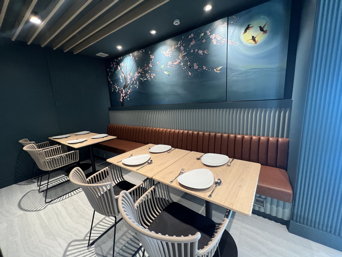 Food & Drinks 13
