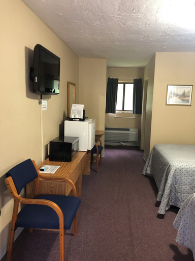Bedroom 3, Laurel Park Inn, Haywood