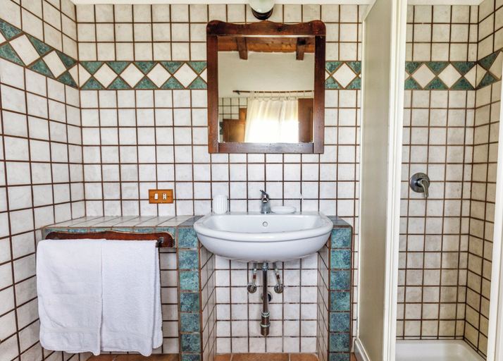 Bathroom, Residence con piscina a Badesi, Olbia-Tempio