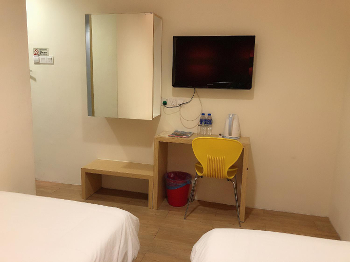 Bedroom 13