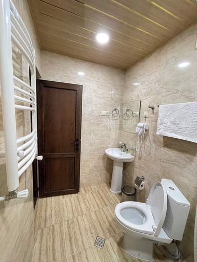 Bathroom 5, Hotel Elite House, Mestia