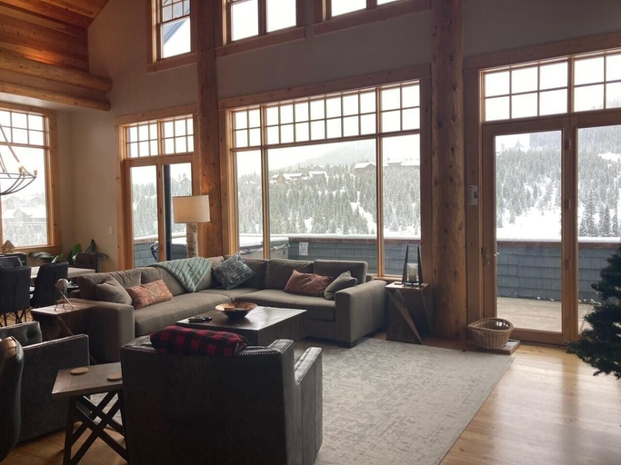 Interior 2, Penthouse 1 3 Bedroom Lodge by Moonlight Basin Lodging, Madison