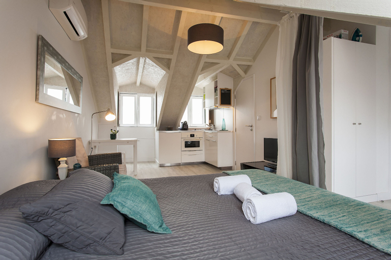 Bedroom 12