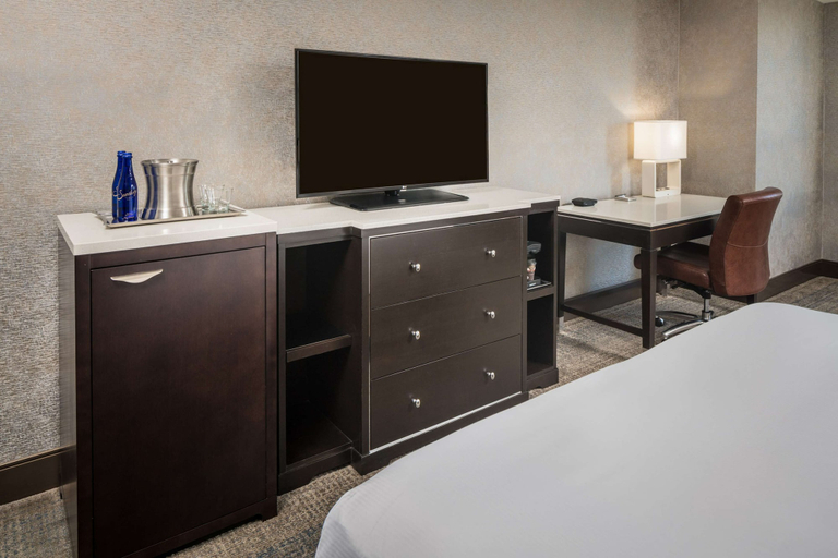 Bedroom 3, The Saratoga Hilton, Saratoga