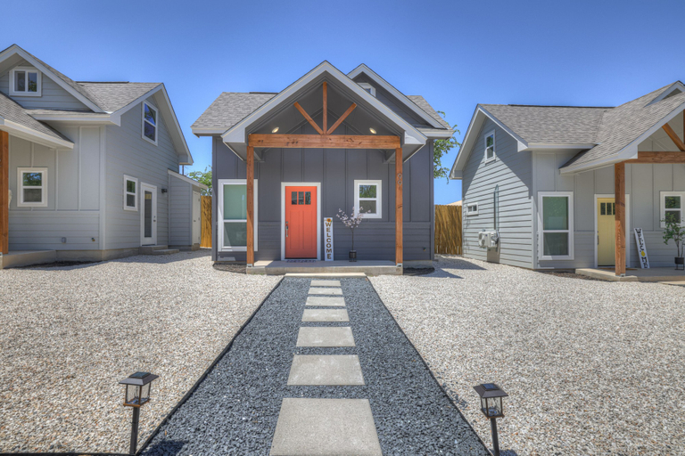Exterior & Views 2, Orange Door Casita - Couple's Retreat, Gillespie