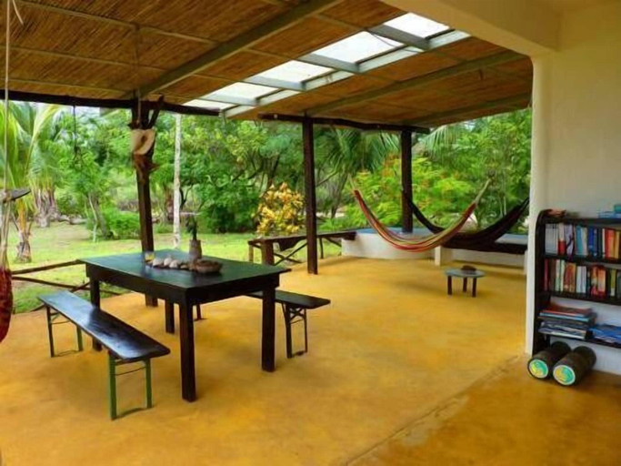 Terrace/patio 5, Hotel Hibiscus Garden / Jardin De Papos, Soná