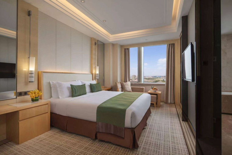 Bedroom 2, Ramada Plaza Qiandeng Kunshan, Suzhou