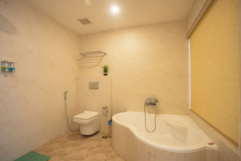 Bathroom 4, Hotel Crystal Pashupati, Near Airport & Pashupatinath, Bagmati