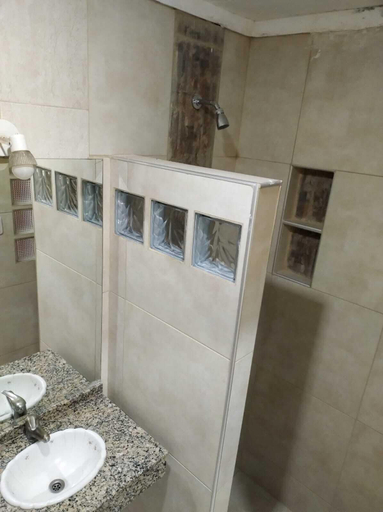 Bathroom 4, San Remo City Hotel, Distrito Federal