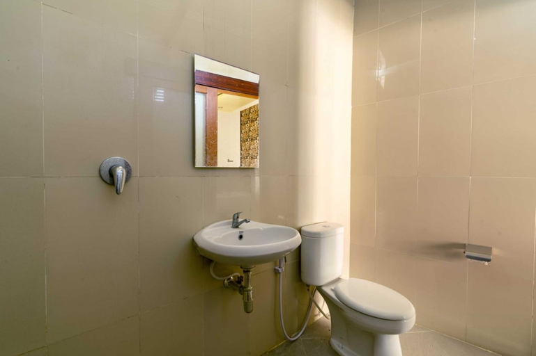 Bathroom 3