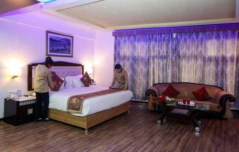 Bedroom 4, The Residency Hotel, Srinagar