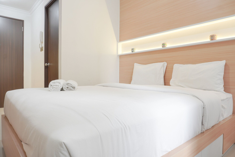 Bedroom 3, Fancy And Comfort Studio At Transpark Cibubur Apartment, Depok