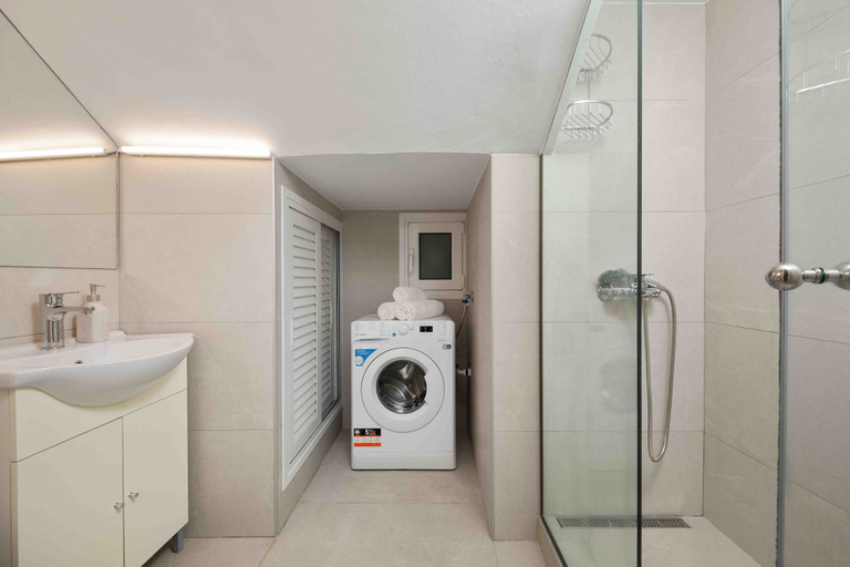 Bathroom 3, Yard Studio by Corfuescapes, Ionian Islands