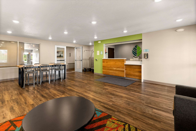Others 4, Woodspring Suites Bowling Green I-65, Warren