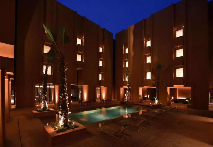 Sport & Beauty 3, Doubletree By Hilton Ben Guerir Hotel & Residences, El Kelaâ des Sraghna