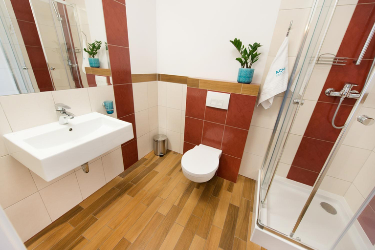 Bathroom 4, Ach Mazury, Mrągowo