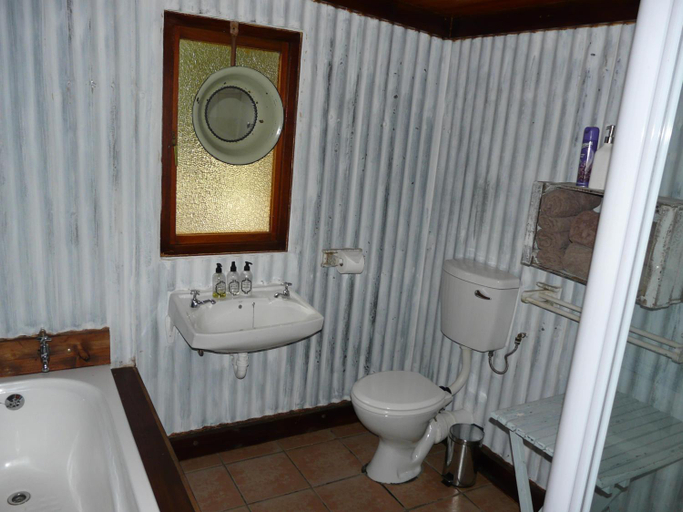 Bathroom 5, Boskloof Swemgat, West Coast