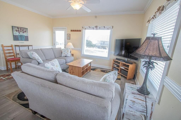 Living area 4, Sun Kissed 5 Bedroom Home by RedAwning, Brunswick