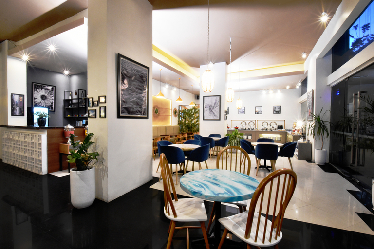 Food & Drinks 4, Somerset Berlian Jakarta, South Jakarta