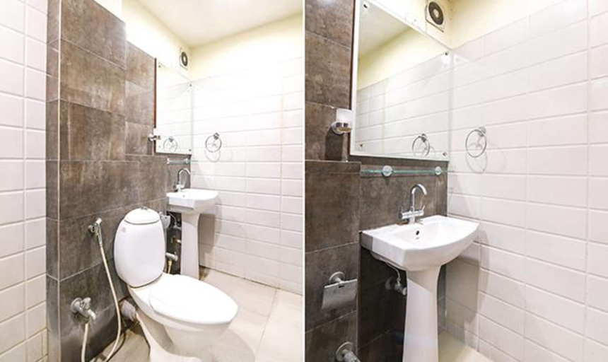 Bathroom, Fabexpress Duplex Villa, North 24 Parganas